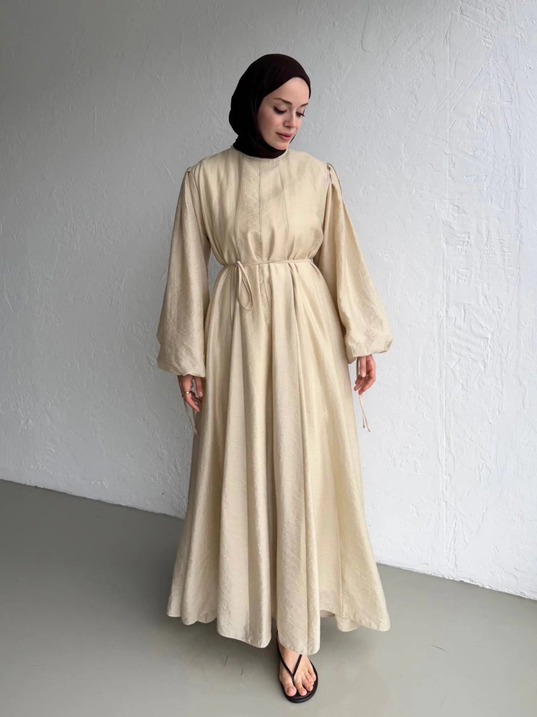 Emma Flowy Kleid - Buttergelb