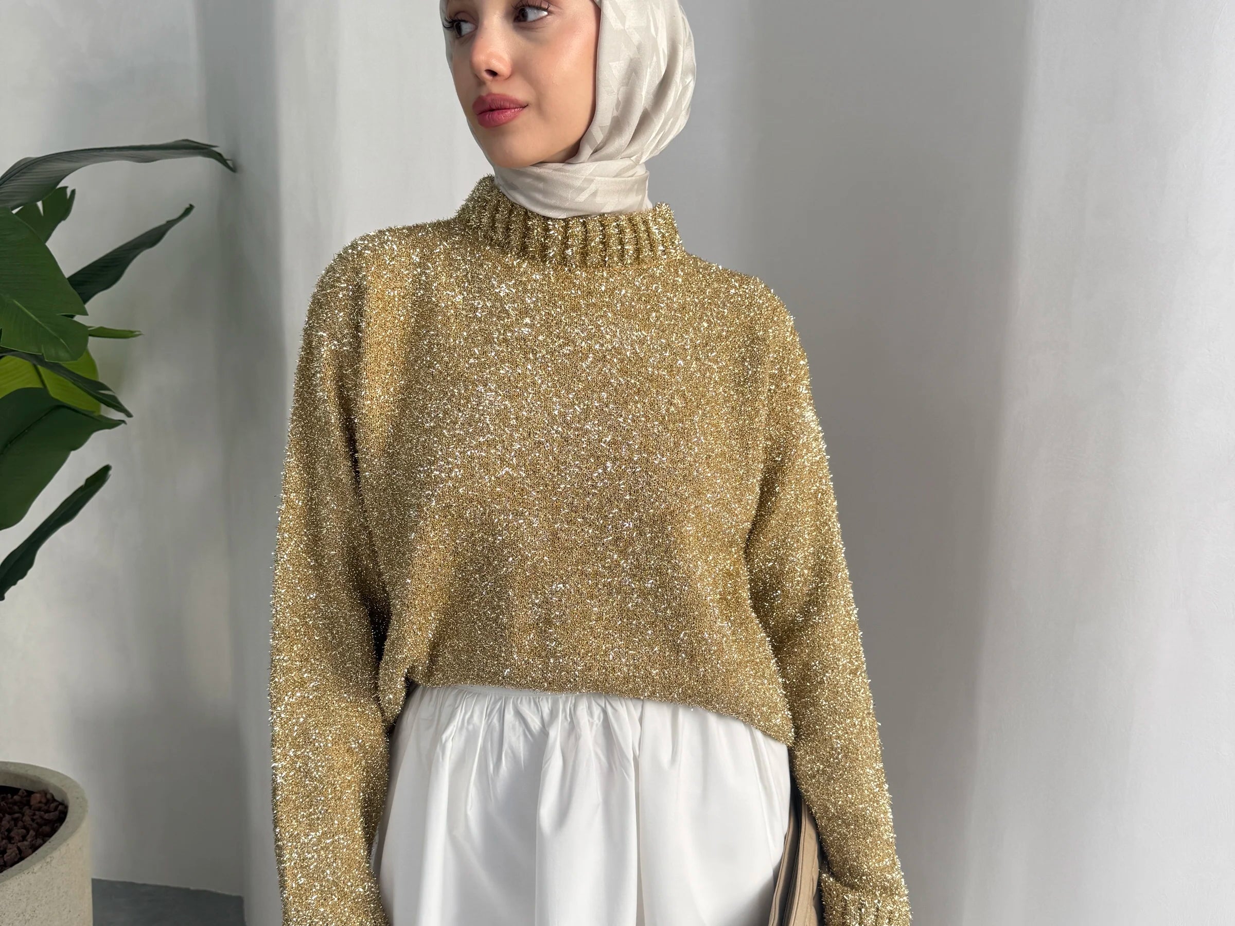 Short Glitter Sweater – Gold