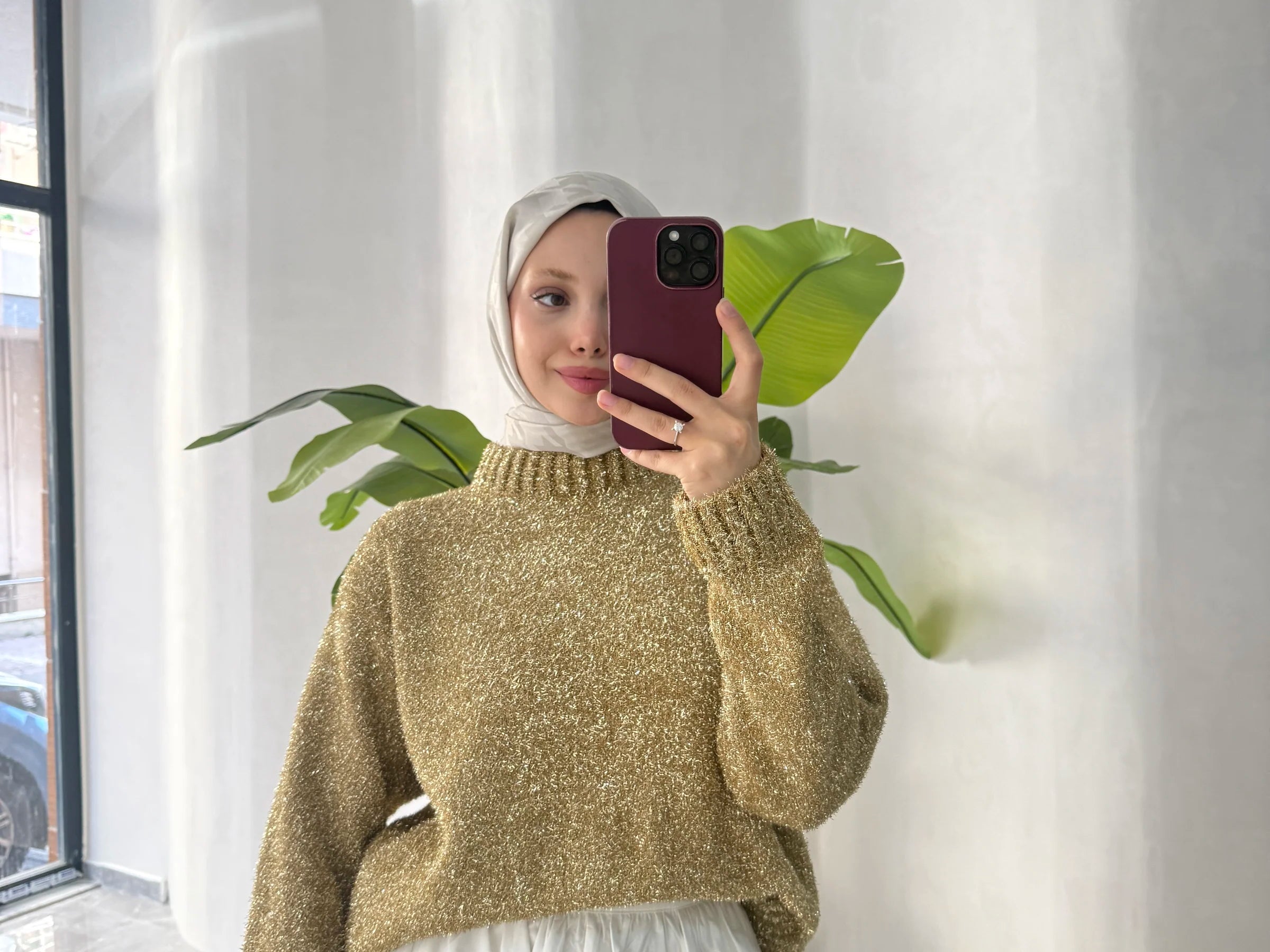 Short Glitter Sweater – Gold