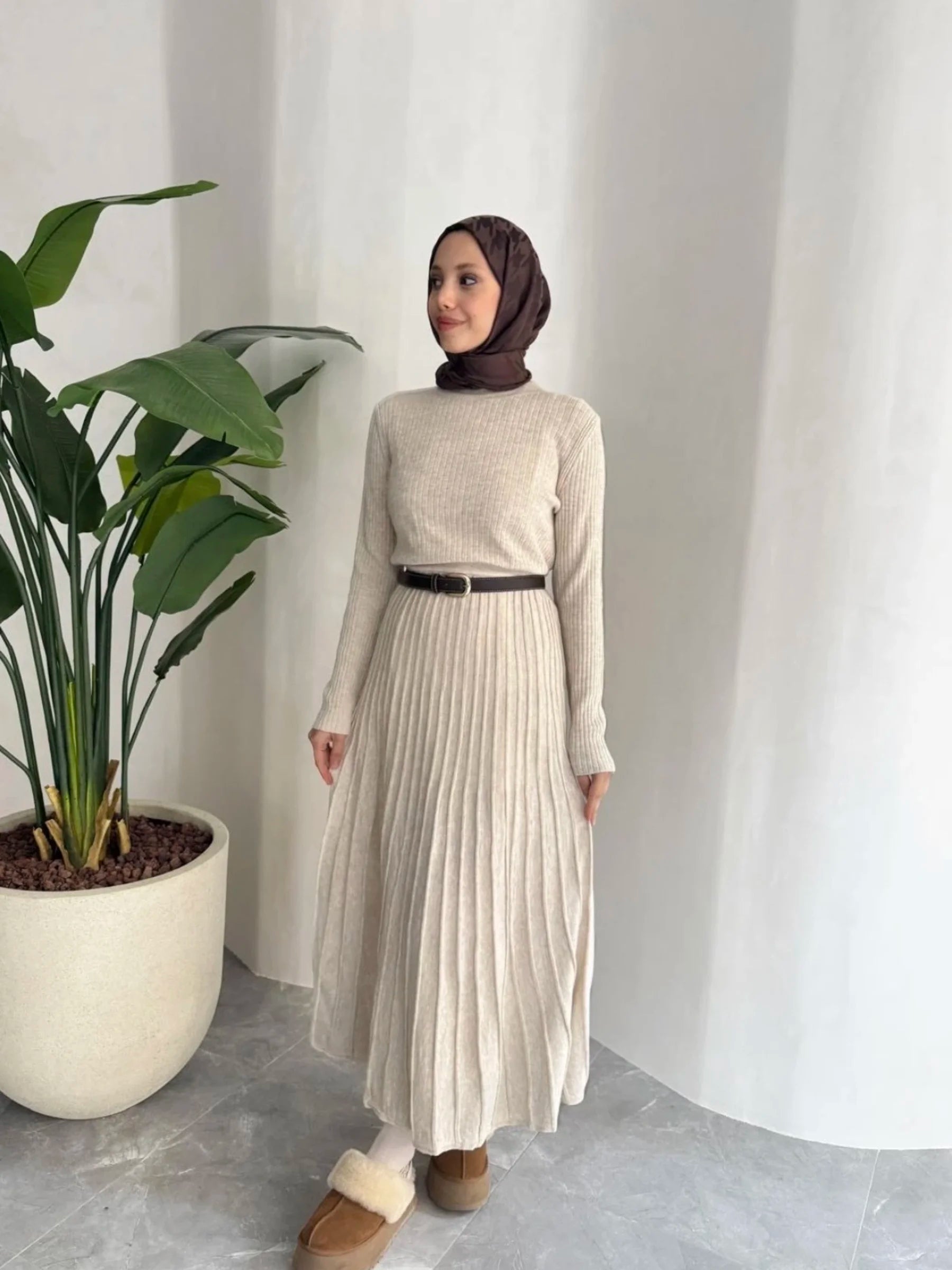 Alya Knit Dress - Beige Muse Robe Alya Knit Dress - Beige Muse Robe