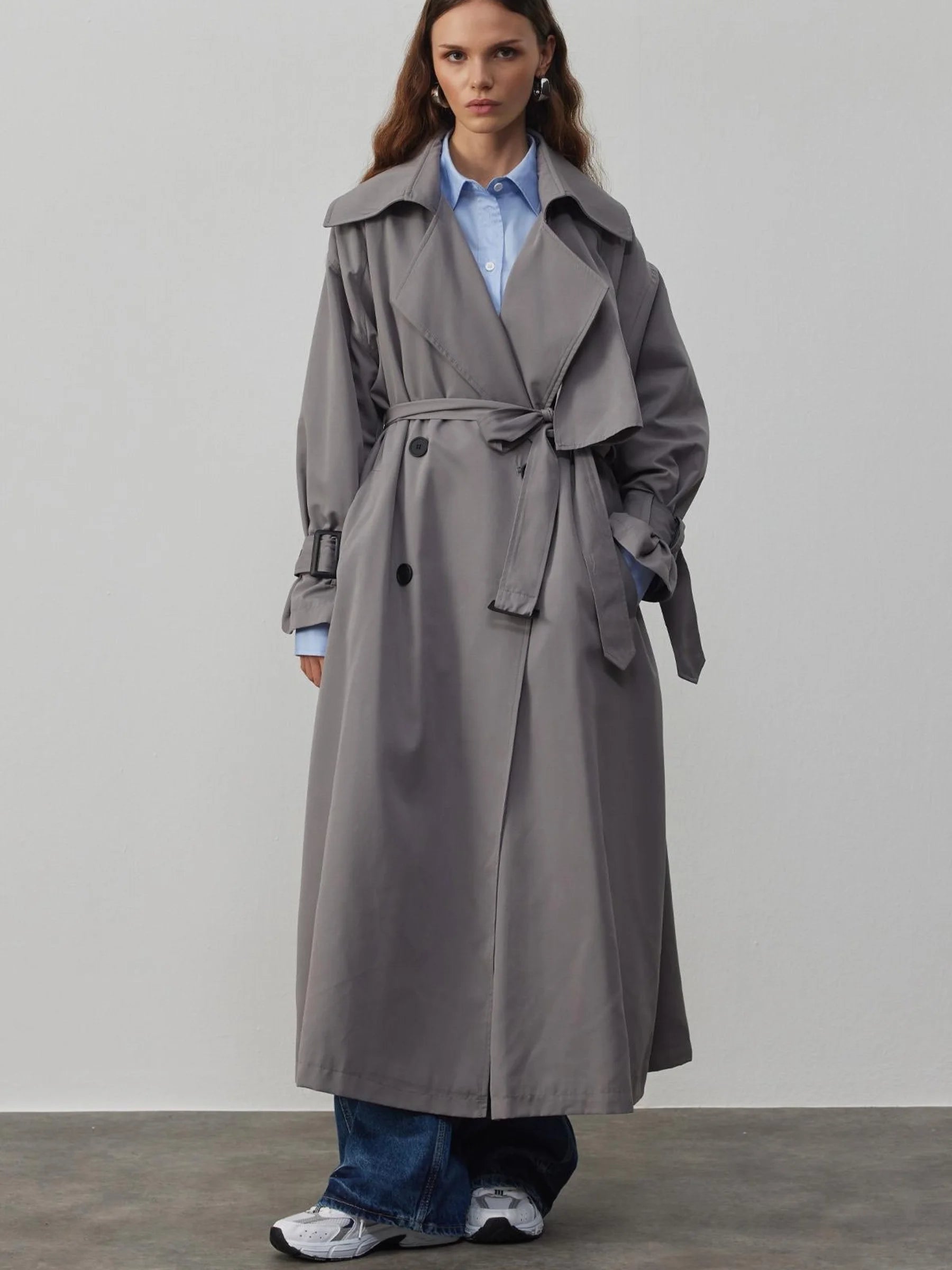 Drapierter Trenchcoat mit Knöpfen - Stein