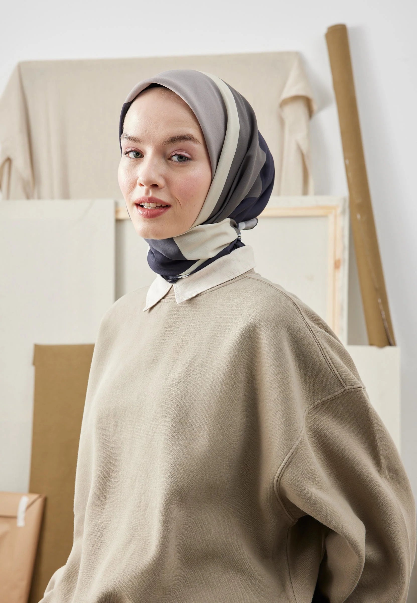Colorful Comfort Headscarf in Navy by Muserobe, back view