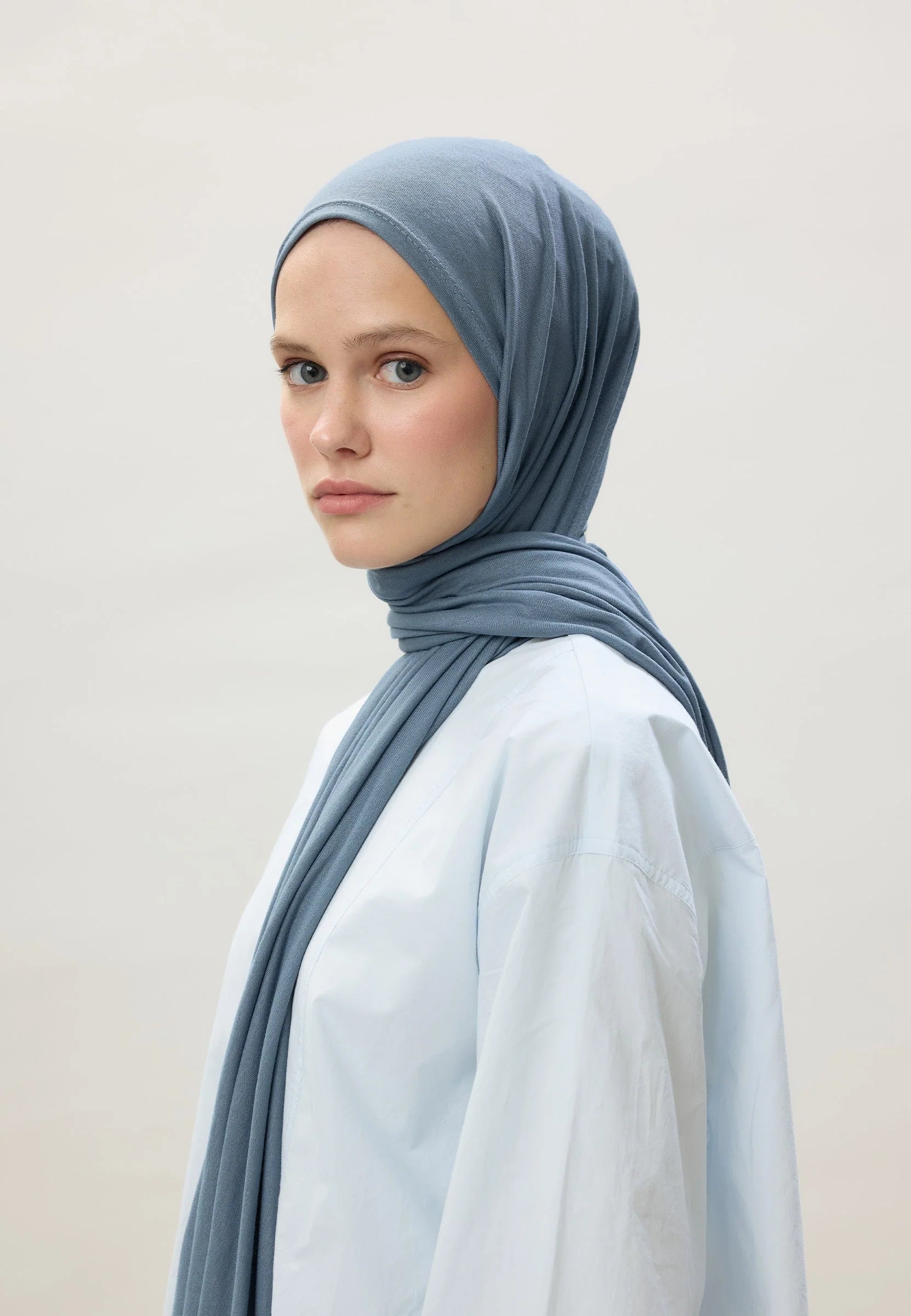 Cotton Jersey Headscarf in Indigo by Muserobe, side view