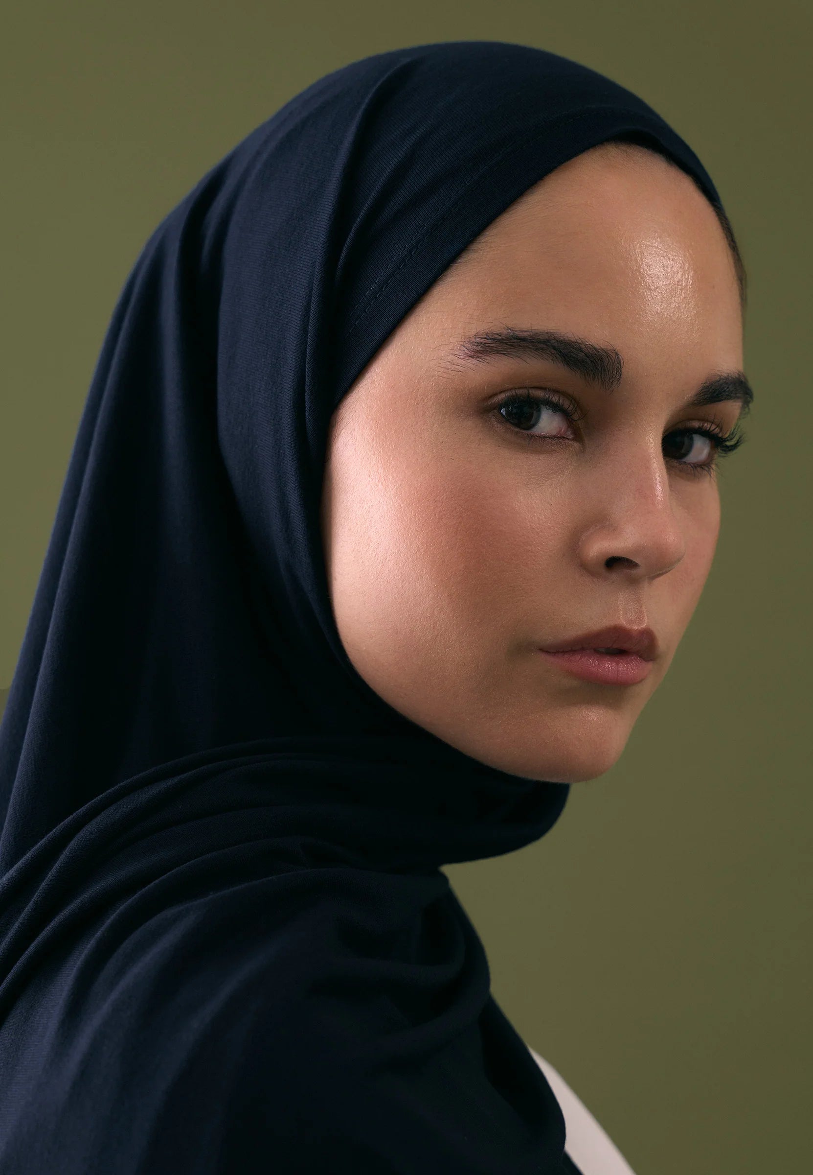 Cotton Jersey Headscarf in Navy by Muserobe, back view